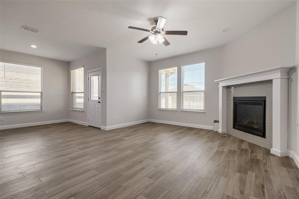 2312 Mockingbird Court