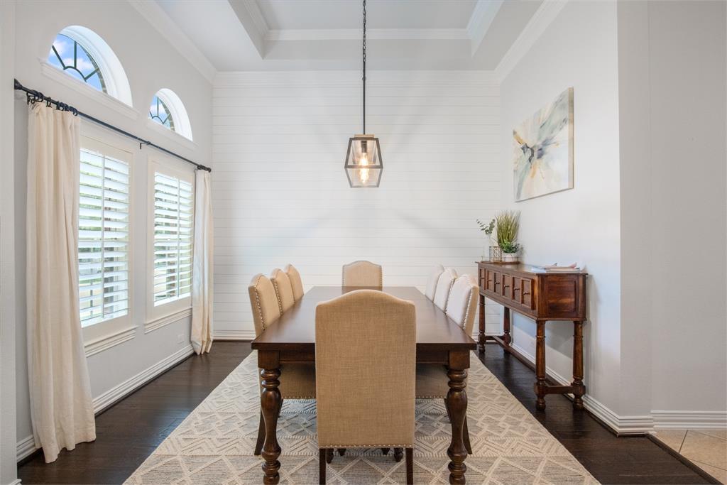 Dallas, Texas 75218, United States, 5 Bedrooms Bedrooms, ,4 BathroomsBathrooms,Residential,Active,138832