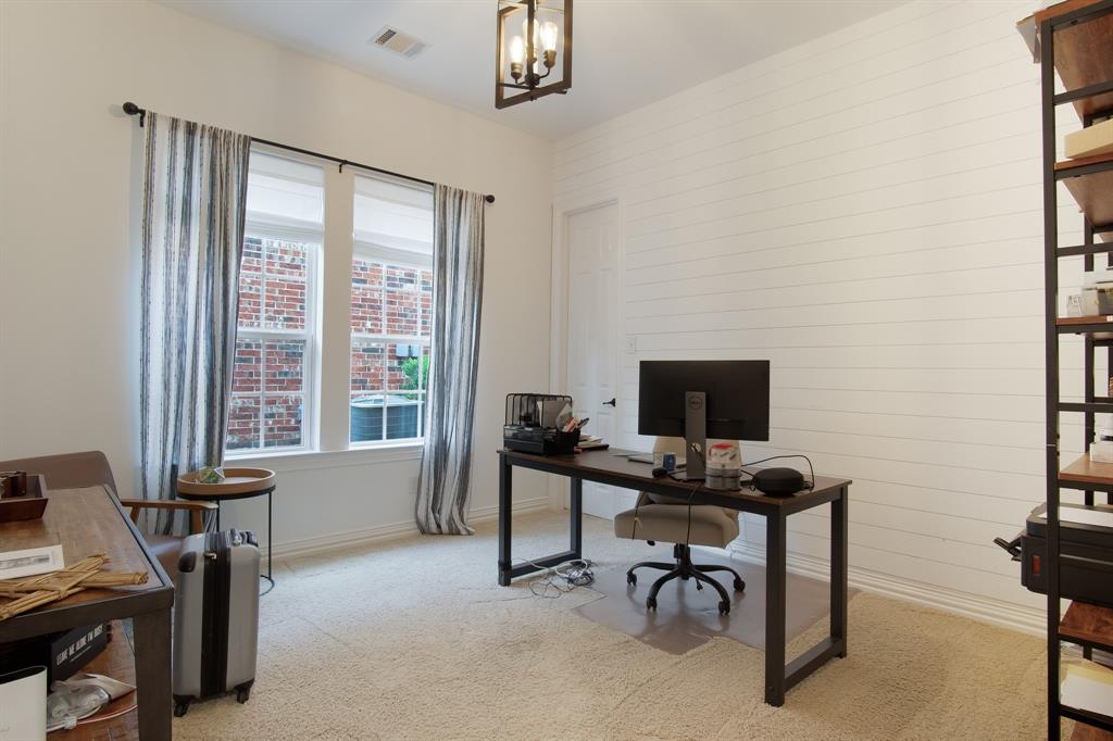 Dallas, Texas 75218, United States, 5 Bedrooms Bedrooms, ,4 BathroomsBathrooms,Residential,Active,138832