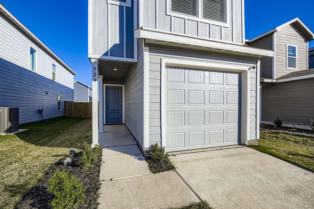 924 Blue Heron Drive