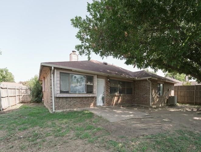 2641 Berkshire Lane