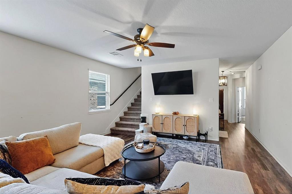 2425 Larimar Drive