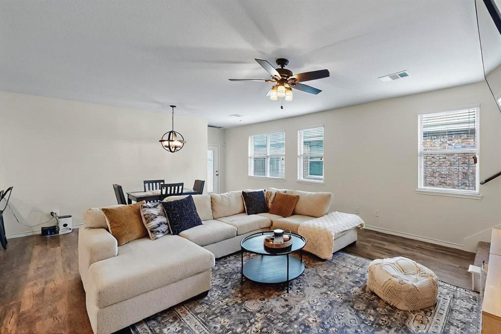 2425 Larimar Drive