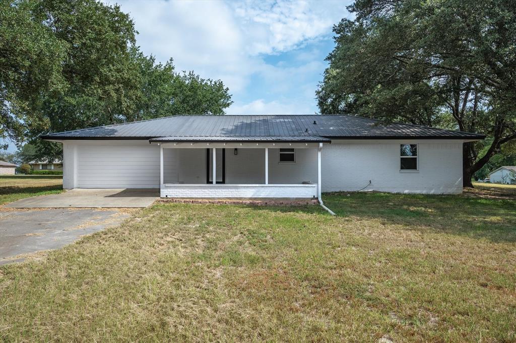 Riverside Road Es - Residential