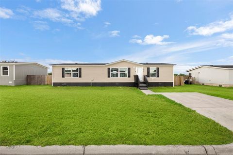 Photo of 1418 Smooth Stone Drive, Cleburne, TX 76033 (MLS # 21269065)