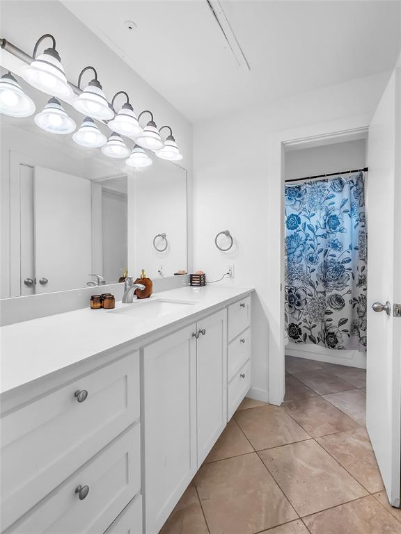 Holland Ave Condo 4402 - Residential Lease