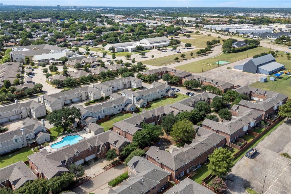 Chateaux Of Allen Twnhms The - Residential