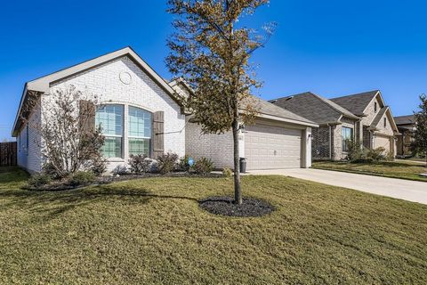 Photo of 800 Misty Lane, Cleburne, TX 76033 (MLS # 21108736)