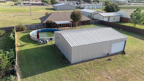 A home in Mabank