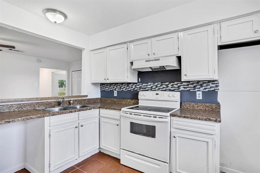 Gran Villa Twnhs - Residential