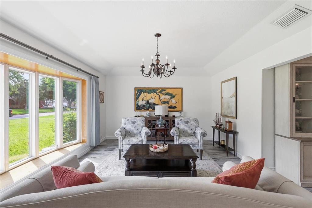 2317 Quail Lane