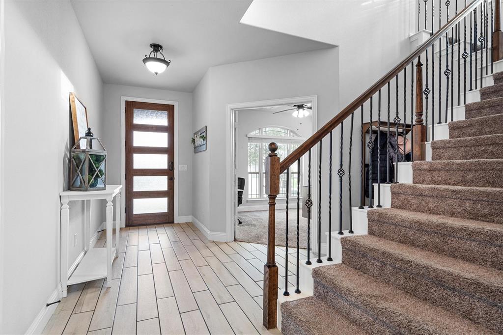 1417 Stoneleigh Place
