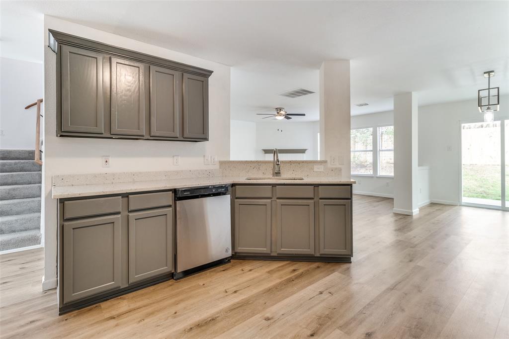 1808 Southridge Lane