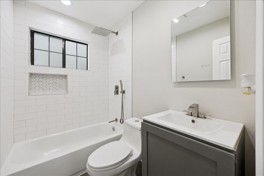 Valwood Park 02 - Residential