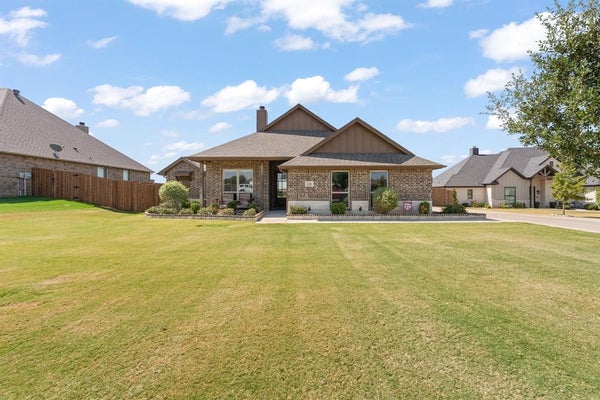 121 TALL PINE DR, GODLEY, TX 76044 - Image f6f28acd40b76a7eacc473e70cdfd735/716082281