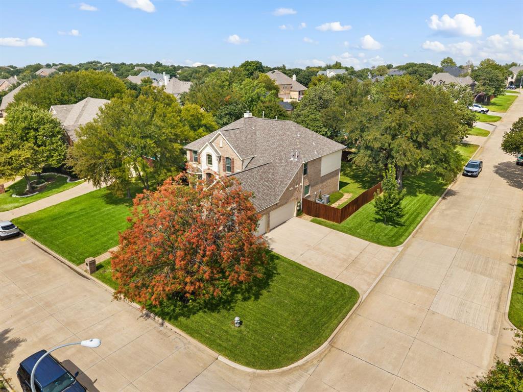 5517 White Willow Drive