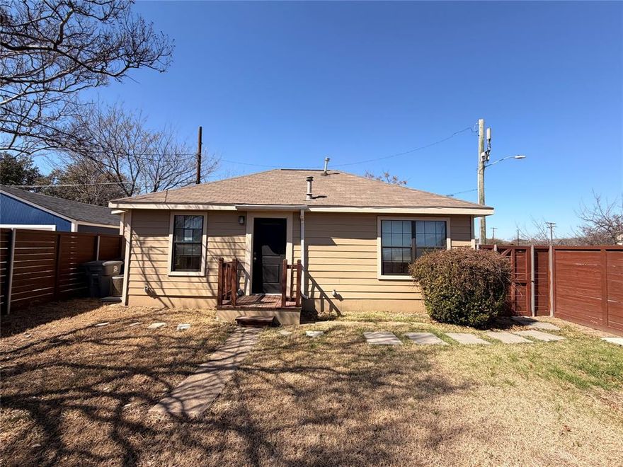 NEW INVESTORS...Here's your opportunity!! This 2 bedroom, 2 bath CONDO offers an affordable entry point in the heart of Dallas, with a mix of vintage charm and modern renovations. Sold AS-IS and Super CUTE!!! This home is Walkable, Near Fair Park, Cotton Bowl, and is PERFECT as a short-term rental. See docs for offer guidelines