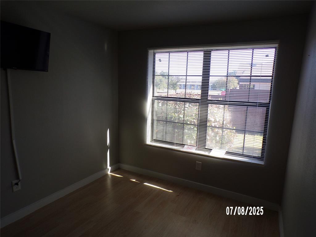 Grand Glasgow Condos - Residential