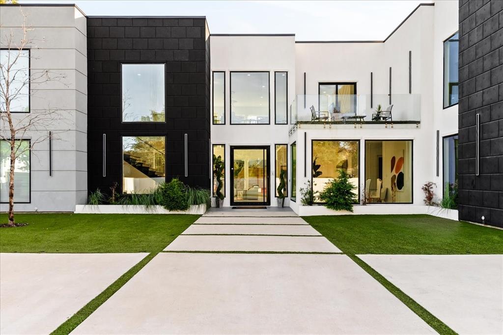 6118 Walnut Hill Lane
