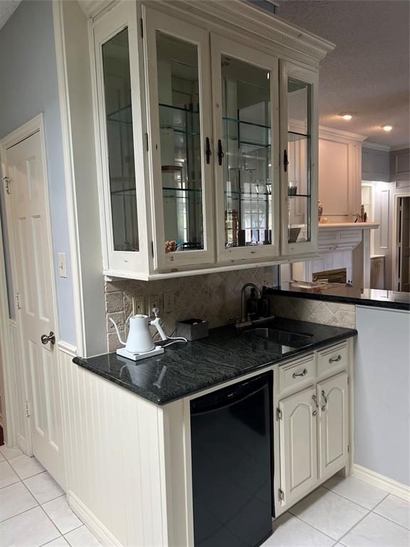 2601 Oak Point Drive