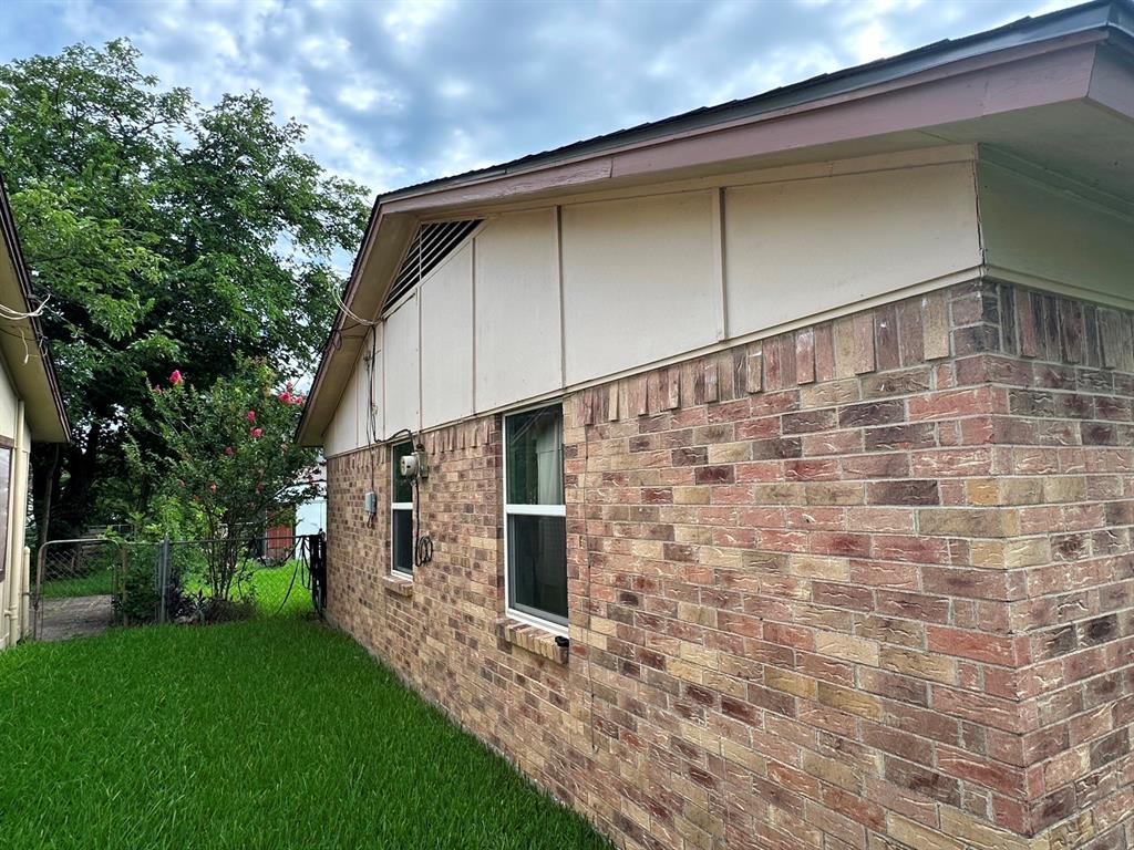 1110 Barclay Drive