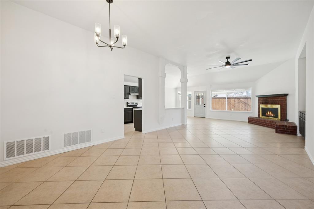 1016 Grand Central Parkway