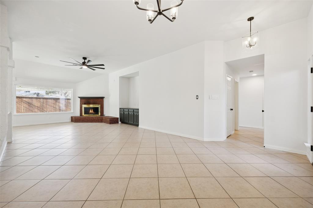 1016 Grand Central Parkway