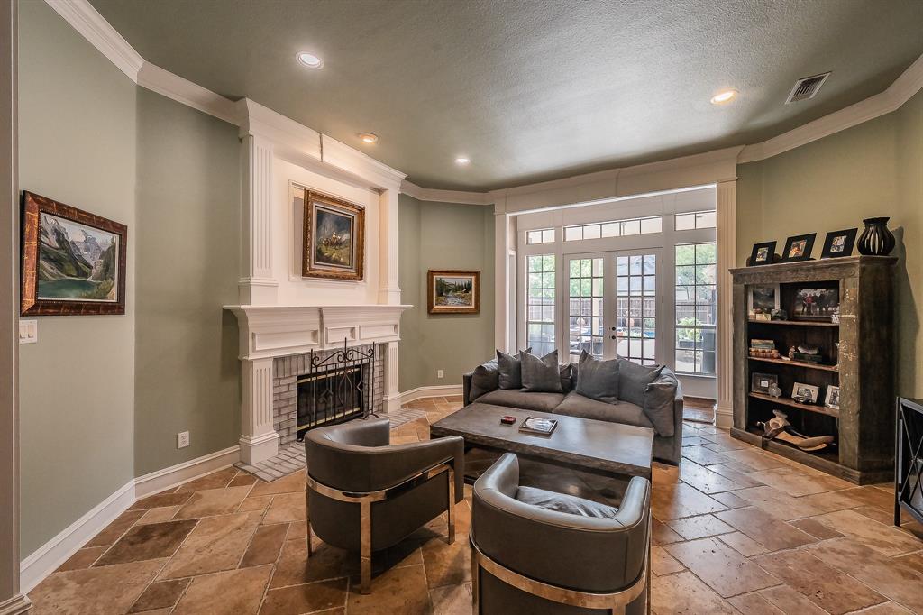 703 Henderson Court