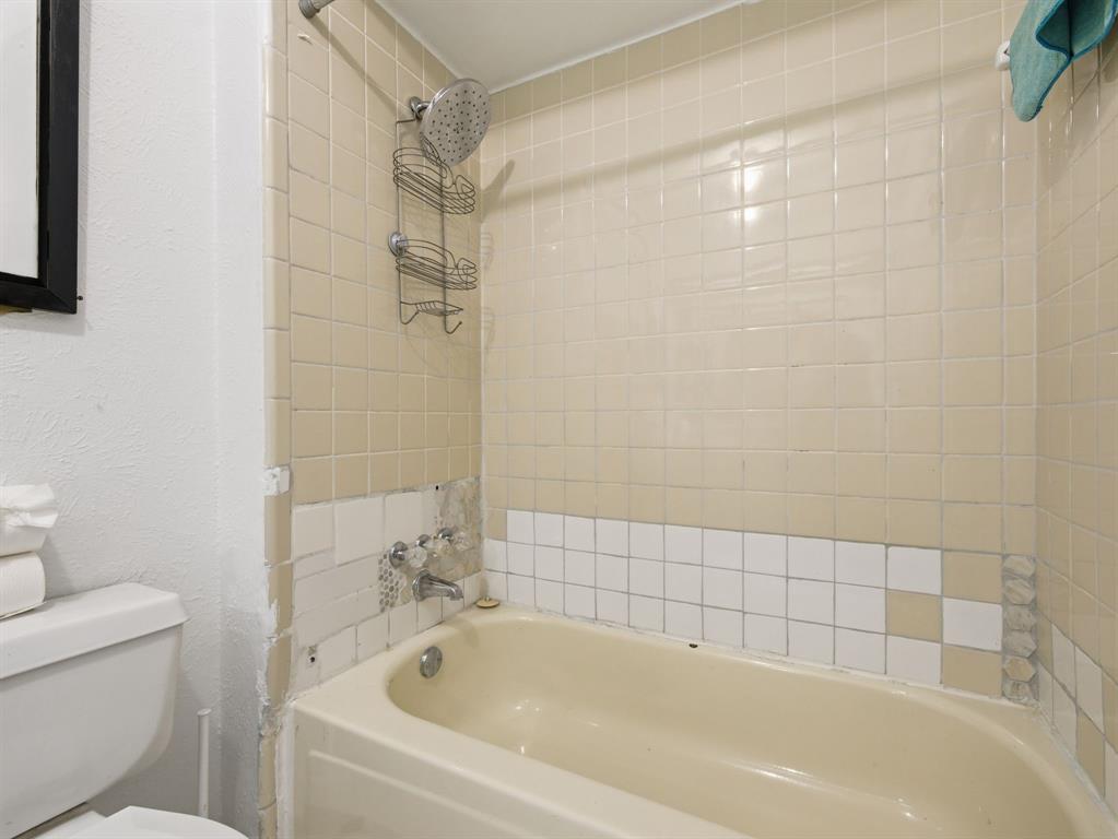 Meadowridge Condos Ph 01 - Residential