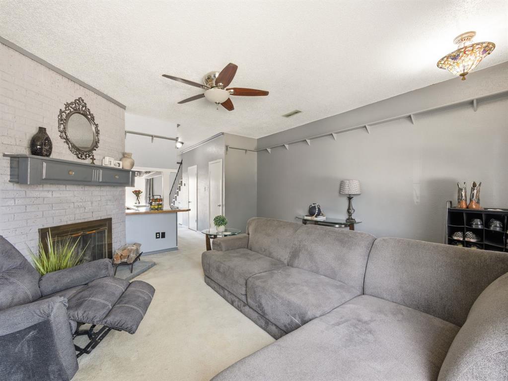 Meadowridge Condos Ph 01 - Residential