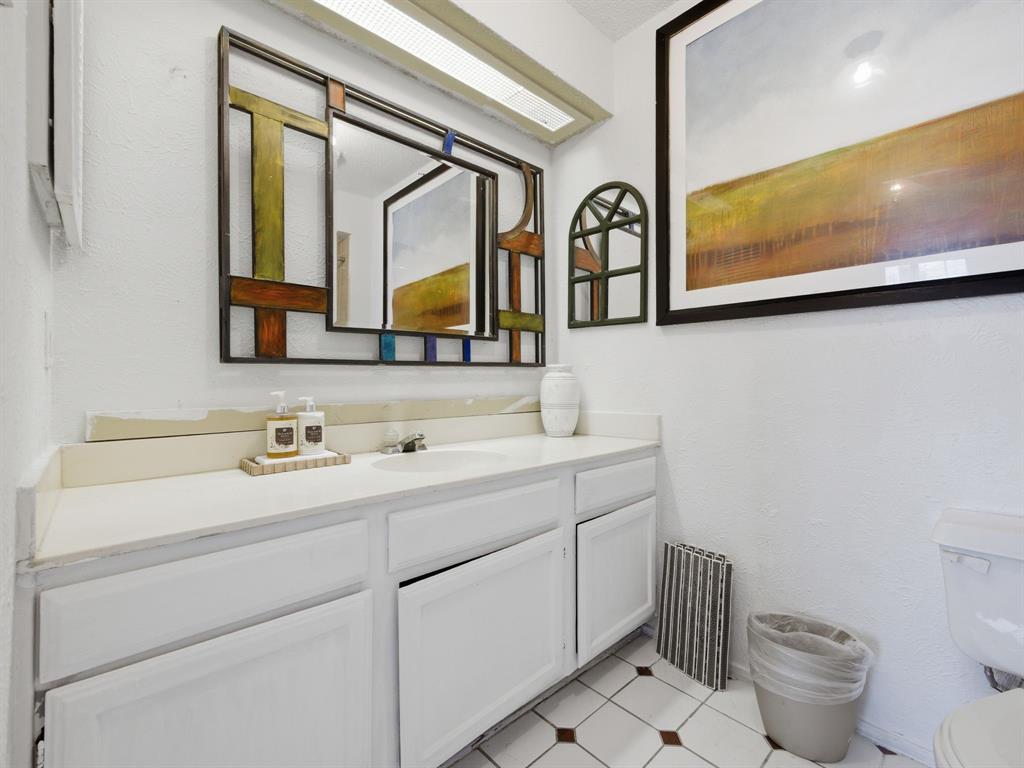 Meadowridge Condos Ph 01 - Residential