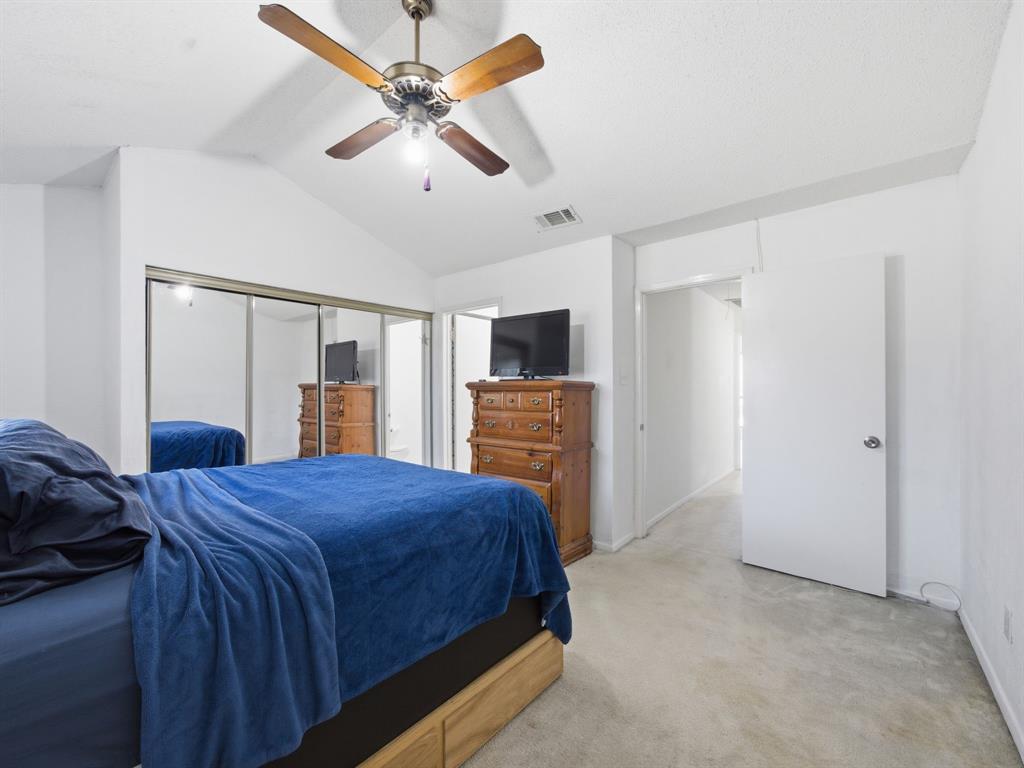 Meadowridge Condos Ph 01 - Residential