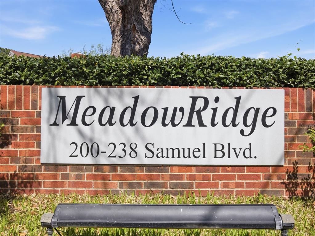 Meadowridge Condos Ph 01 - Residential