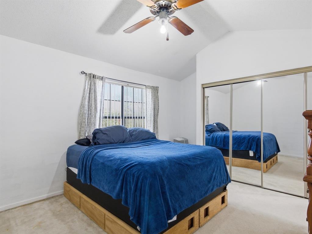 Meadowridge Condos Ph 01 - Residential