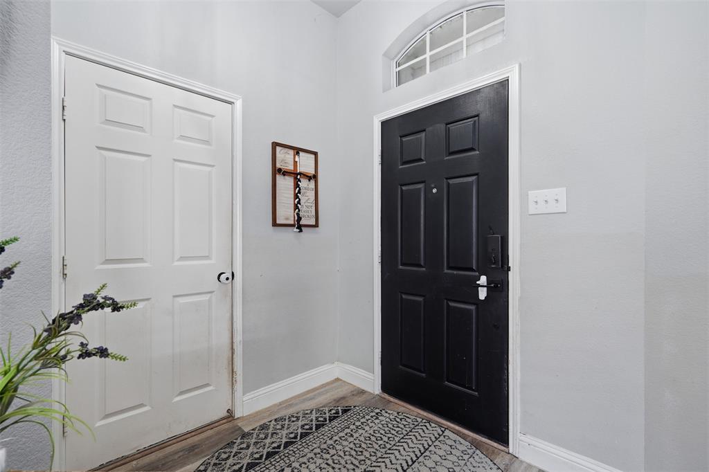 417 Shadow Grass Avenue