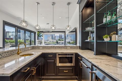 Tiny photo for 2210 Boll Street, Dallas, TX 75204 (MLS # 21202520)