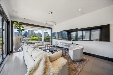 Tiny photo for 2210 Boll Street, Dallas, TX 75204 (MLS # 21202520)