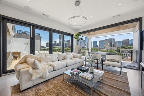 Tiny photo for 2210 Boll Street, Dallas, TX 75204 (MLS # 21202520)