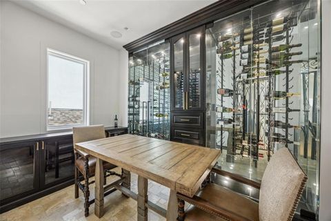 Tiny photo for 2210 Boll Street, Dallas, TX 75204 (MLS # 21202520)