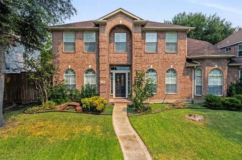 Photo of 1119 Shadow Lakes Boulevard, Allen, TX 75002 (MLS # 21369608)