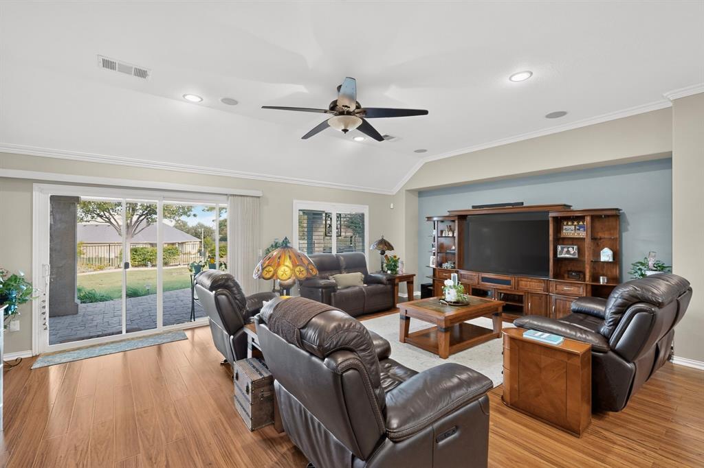 11100 La Jolla Way