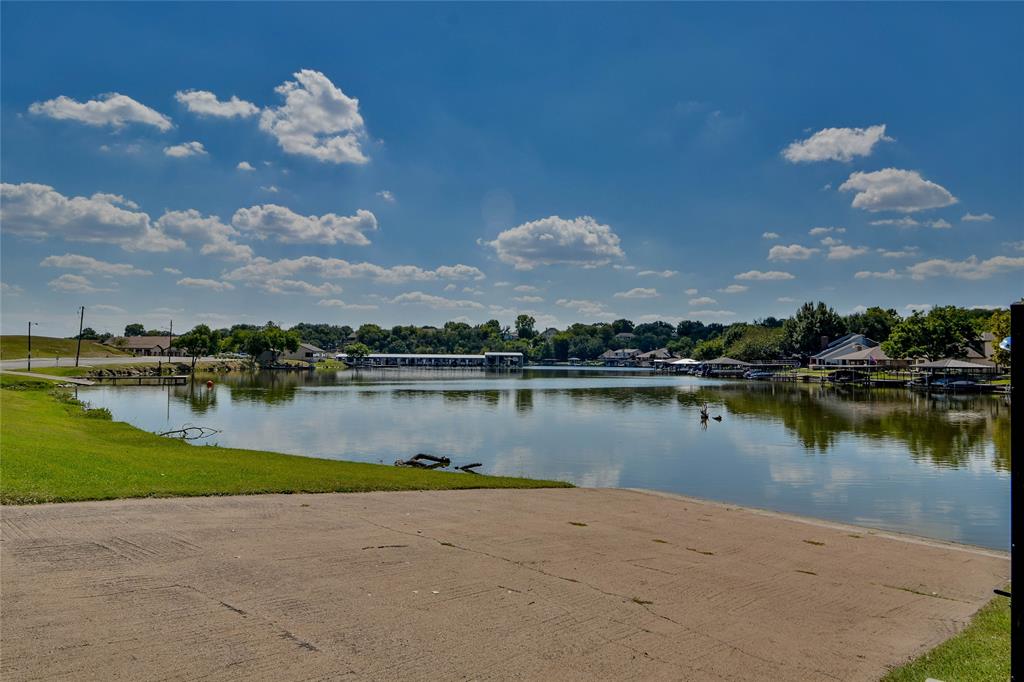 Decordova Bend Estate - Residential