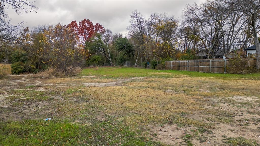 Oak Cliff Gardens - Land