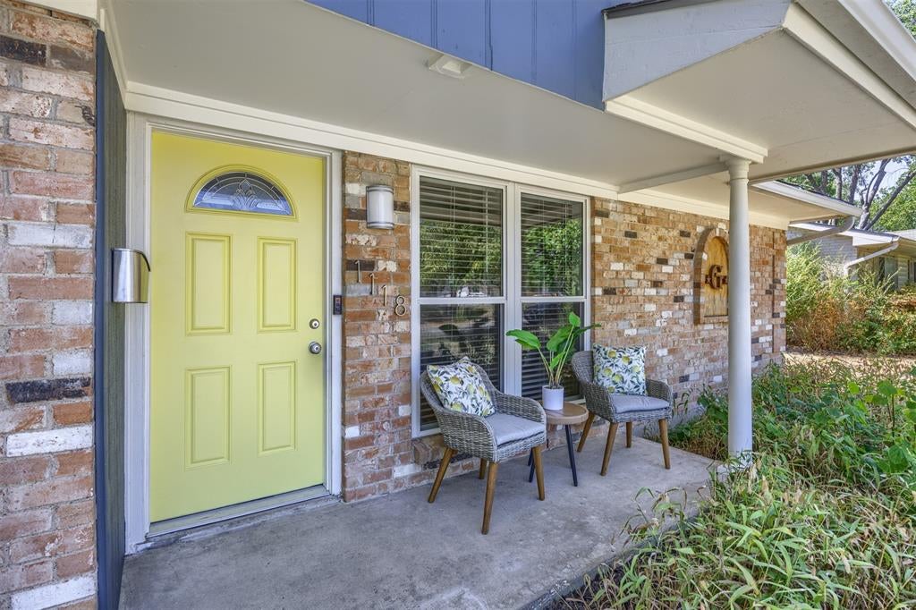 1118 Pacific Drive