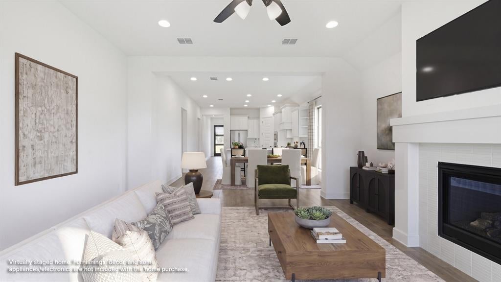 7312 Pinales Way