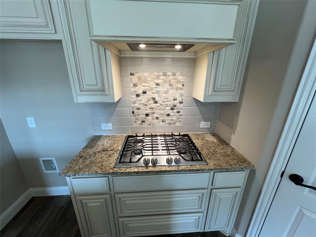 1965 Silverleaf Drive