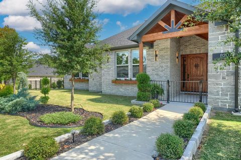 Photo of 820 E Heath Street, Rockwall, TX 75087 (MLS # 21030496)