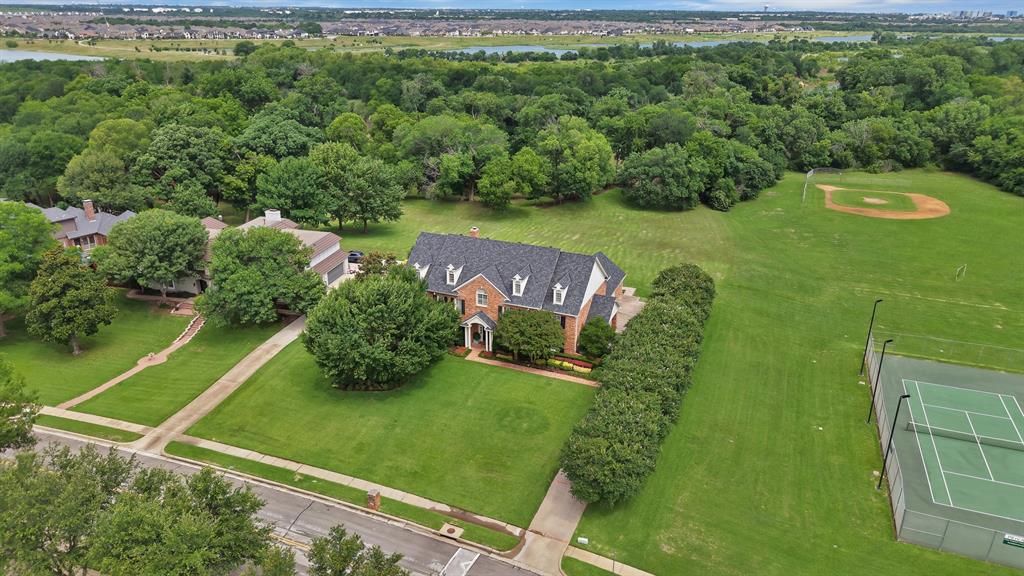 3109 Shadow Drive W