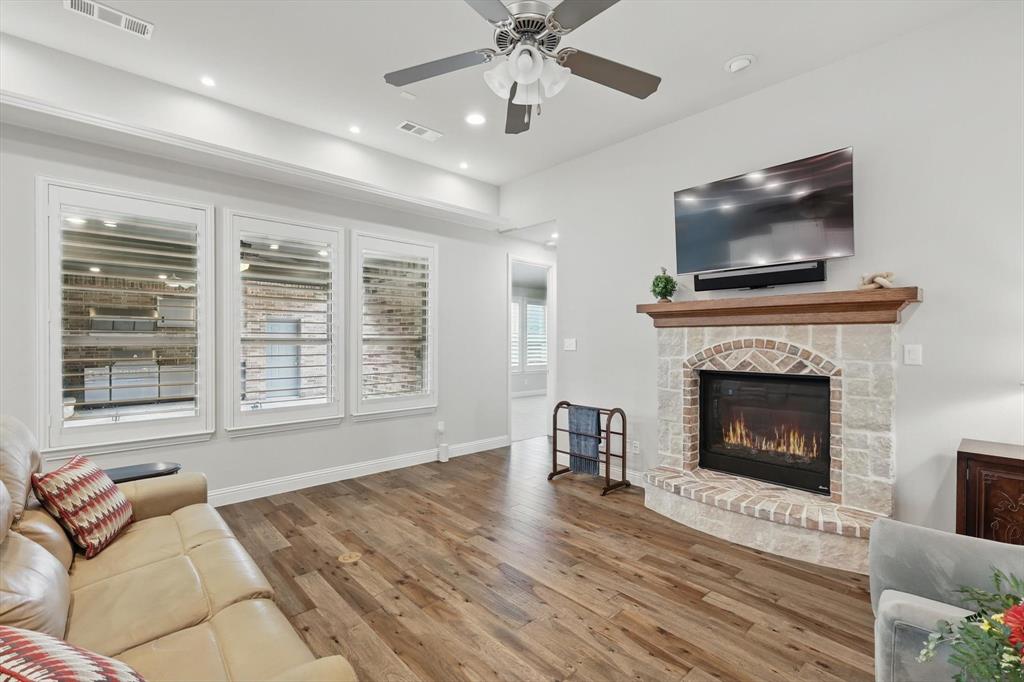 9800 Pikes Peak Place
