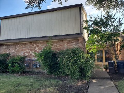 8809 N Normandale Street Fort Worth TX 76116